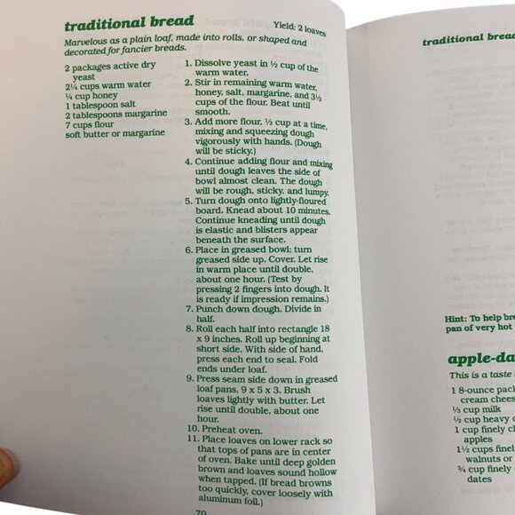 Applehood & Motherpie Cookbook Upstate New York Junior League Of Rochester 2009 - Picture 9 of 16